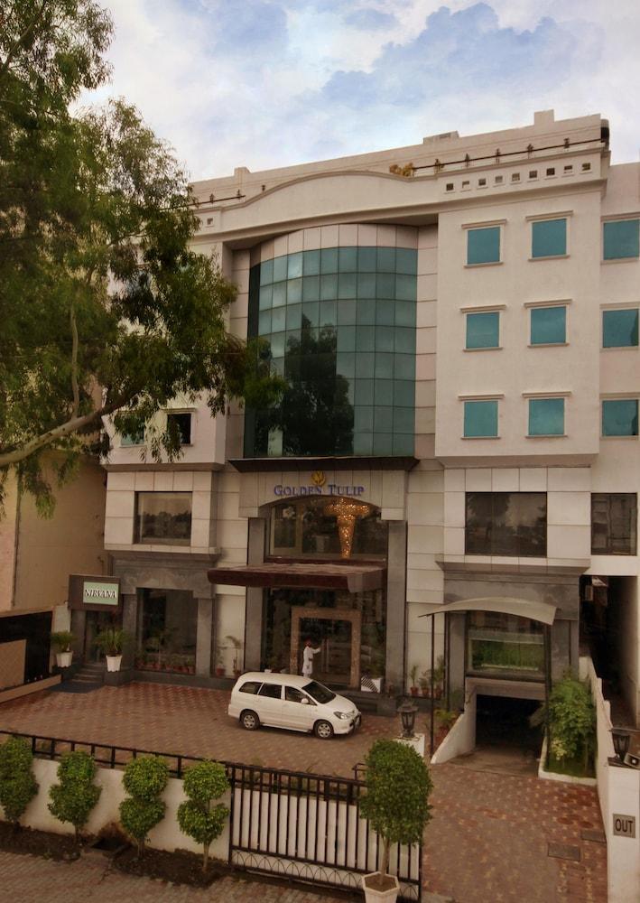 Regenta Place Amritsar Hotel Exterior photo