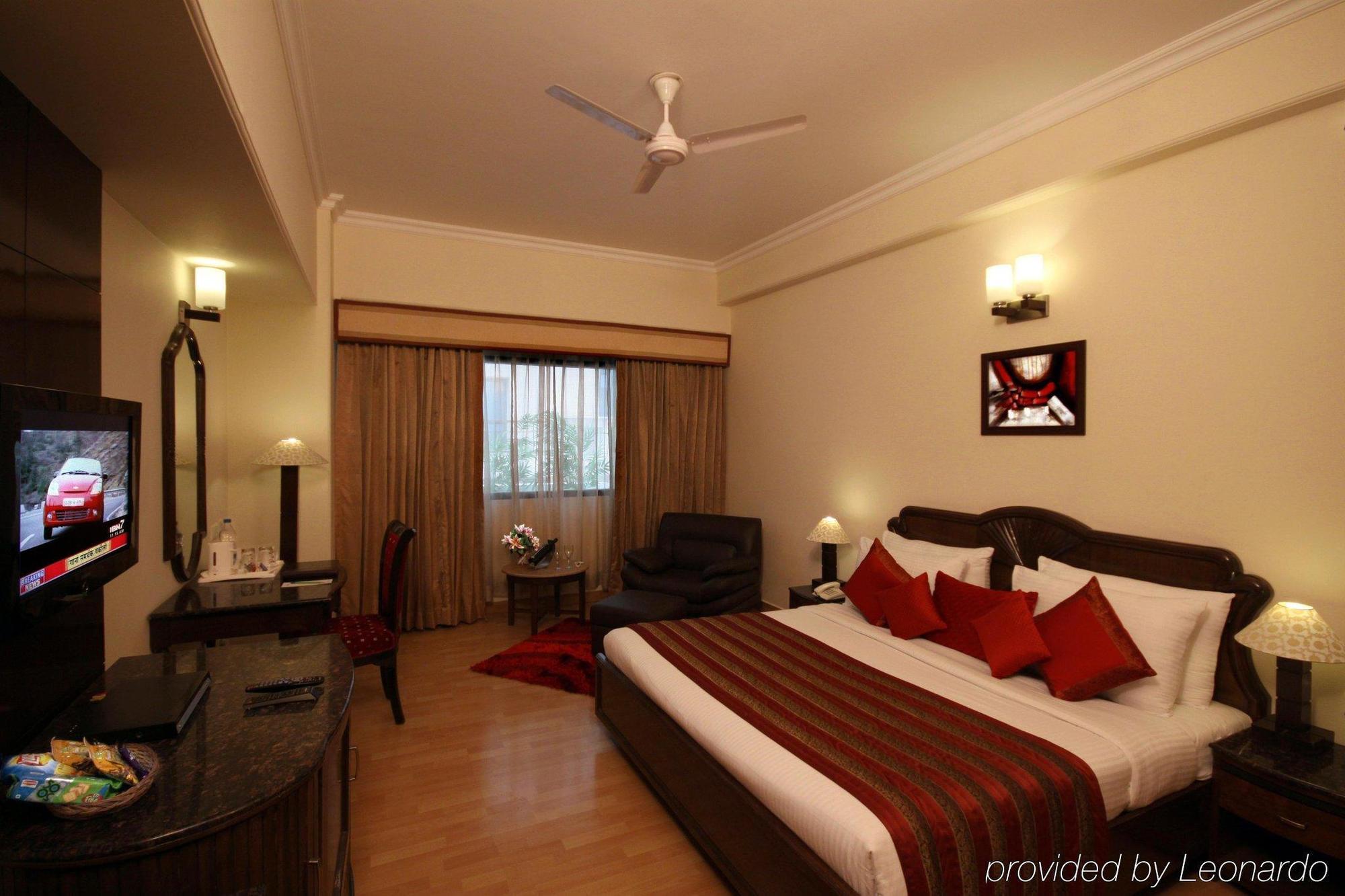 Regenta Place Amritsar Hotel Room photo