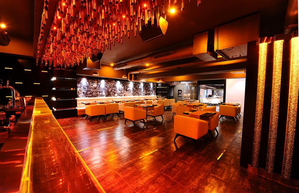 Regenta Place Amritsar Hotel Restaurant photo